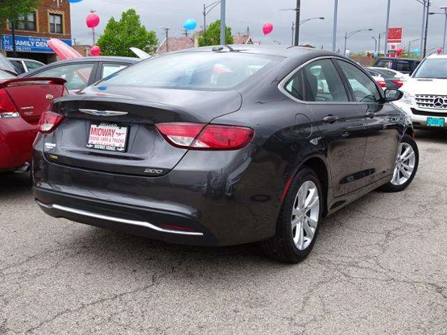 2016 Chrysler 200 Limited 4Dr Sedan
